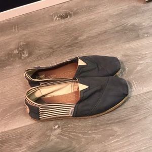 Navy Blue Toms
